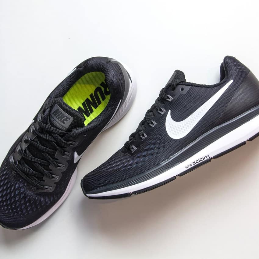 Apex Drift White Soft Runners